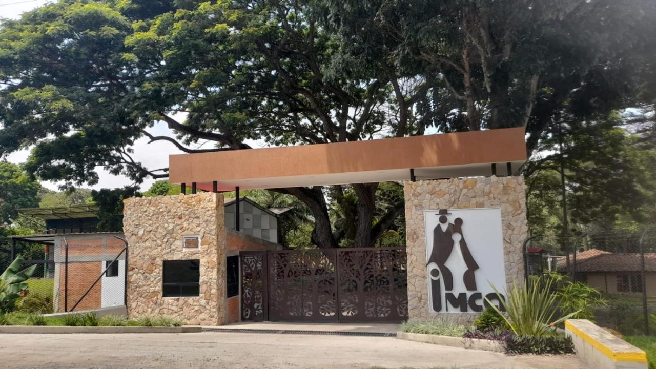 Imca Hotel بوغا المظهر الخارجي الصورة