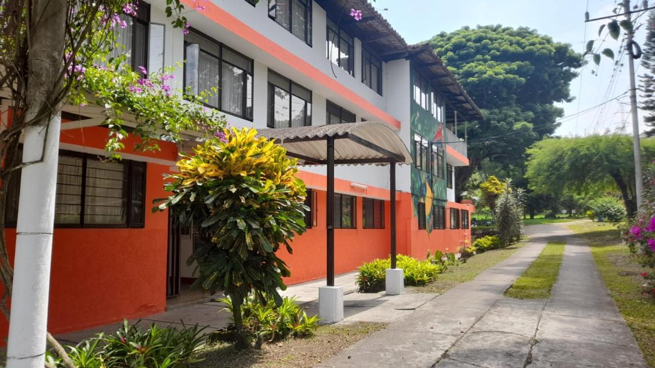 Imca Hotel بوغا المظهر الخارجي الصورة