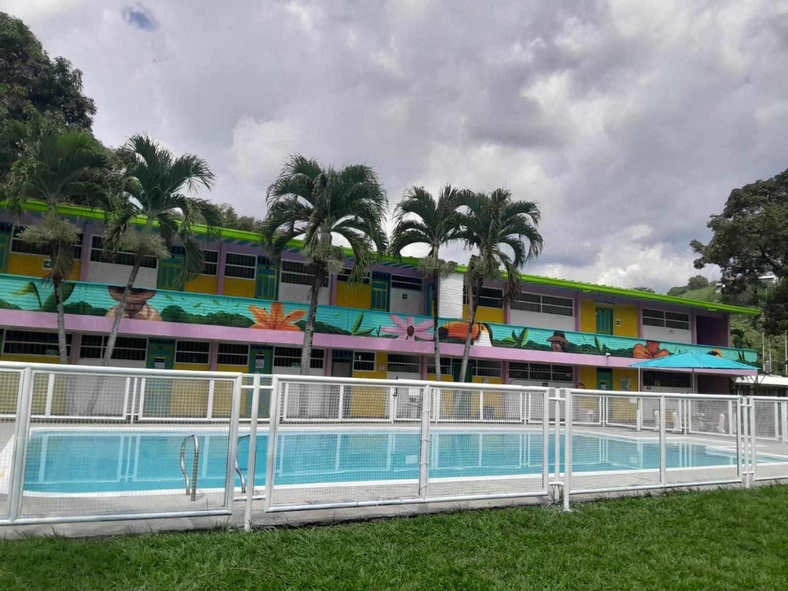 Imca Hotel بوغا المظهر الخارجي الصورة