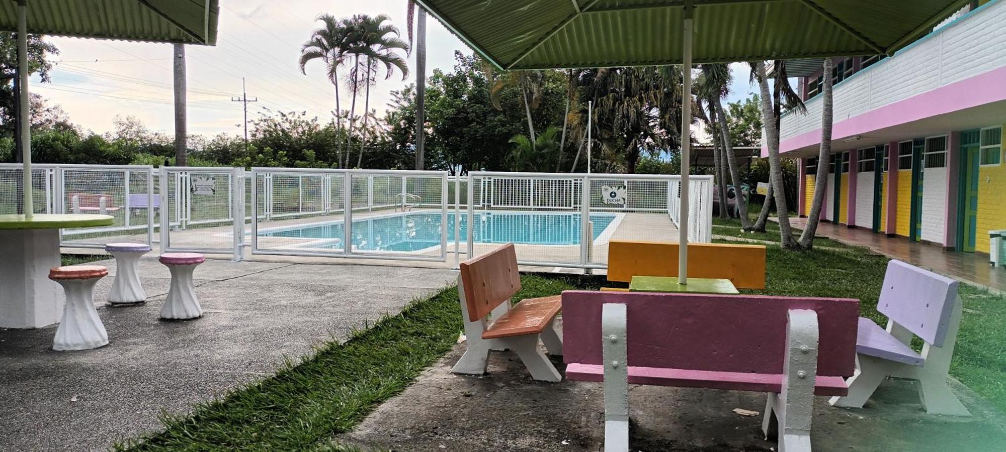 Imca Hotel بوغا المظهر الخارجي الصورة