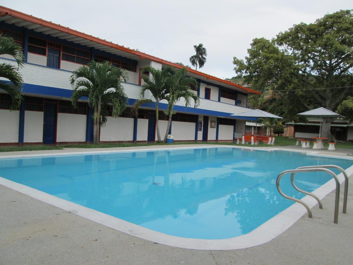 Imca Hotel بوغا المظهر الخارجي الصورة